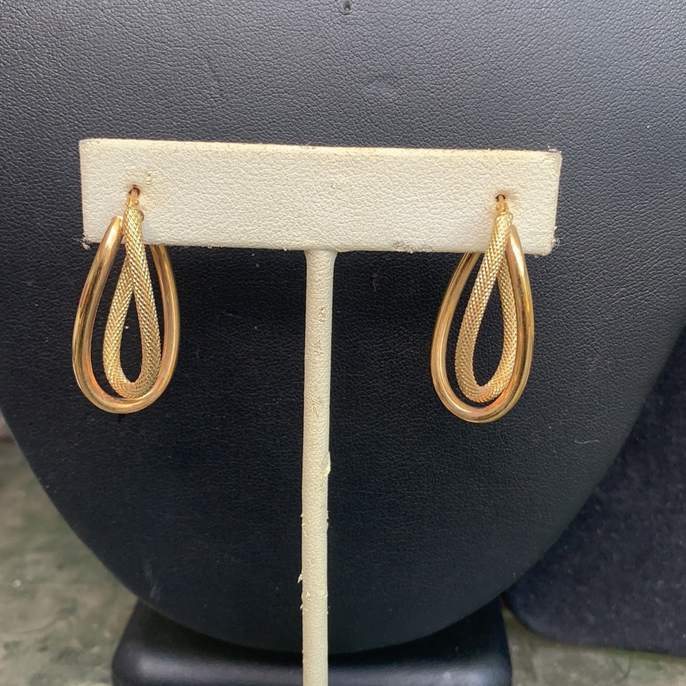 14kt Italy gold earrings